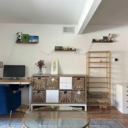 Mixed Gender Shared Room - Coliving Unit
